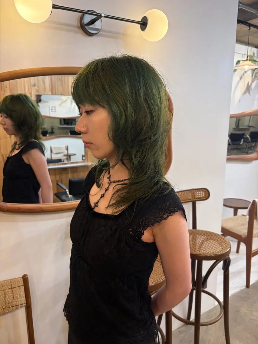 セミロング カラー ブリーチ ブリーチなしカラー ヘアカラー 尾藤 浩一のヘアスタイル