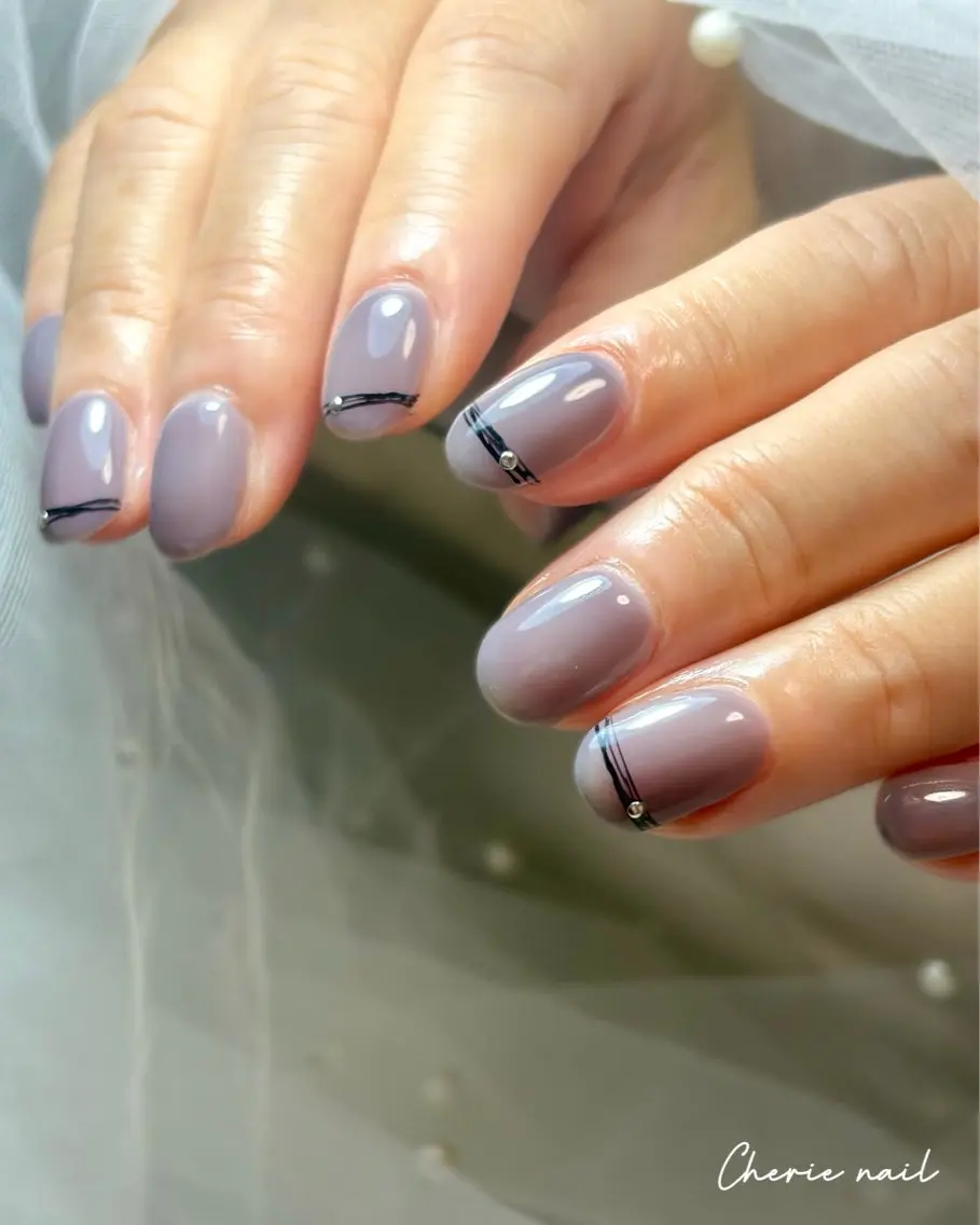 ネイル ジェルネイル ニュアンスネイル オフィスネイル パープル ハンドネイル Cherienail yunaのネイルデザイン