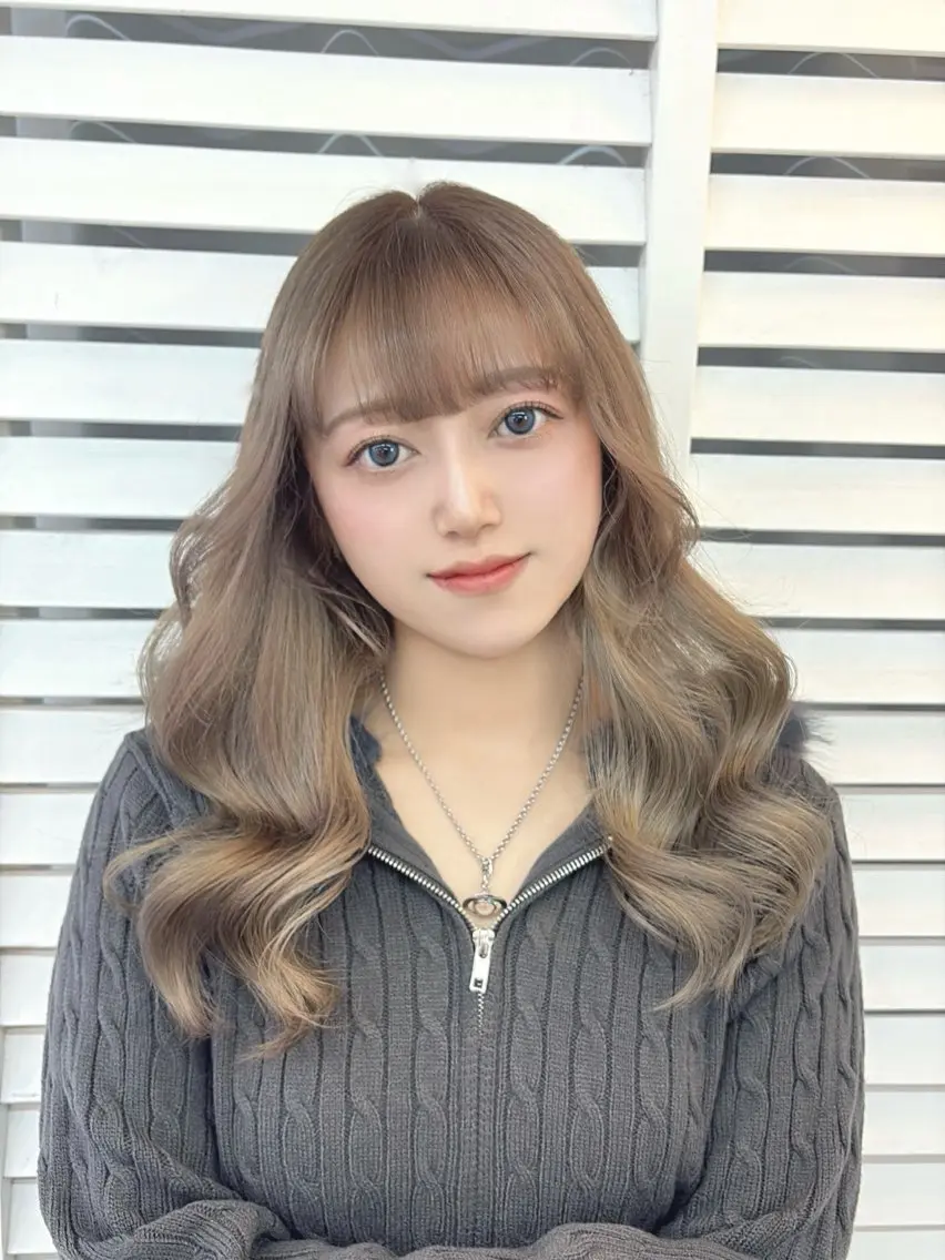 セミロング カラー ブリーチ 🫧Maho【浦和】 艶カラー/ヘアメ🫧のヘアスタイル