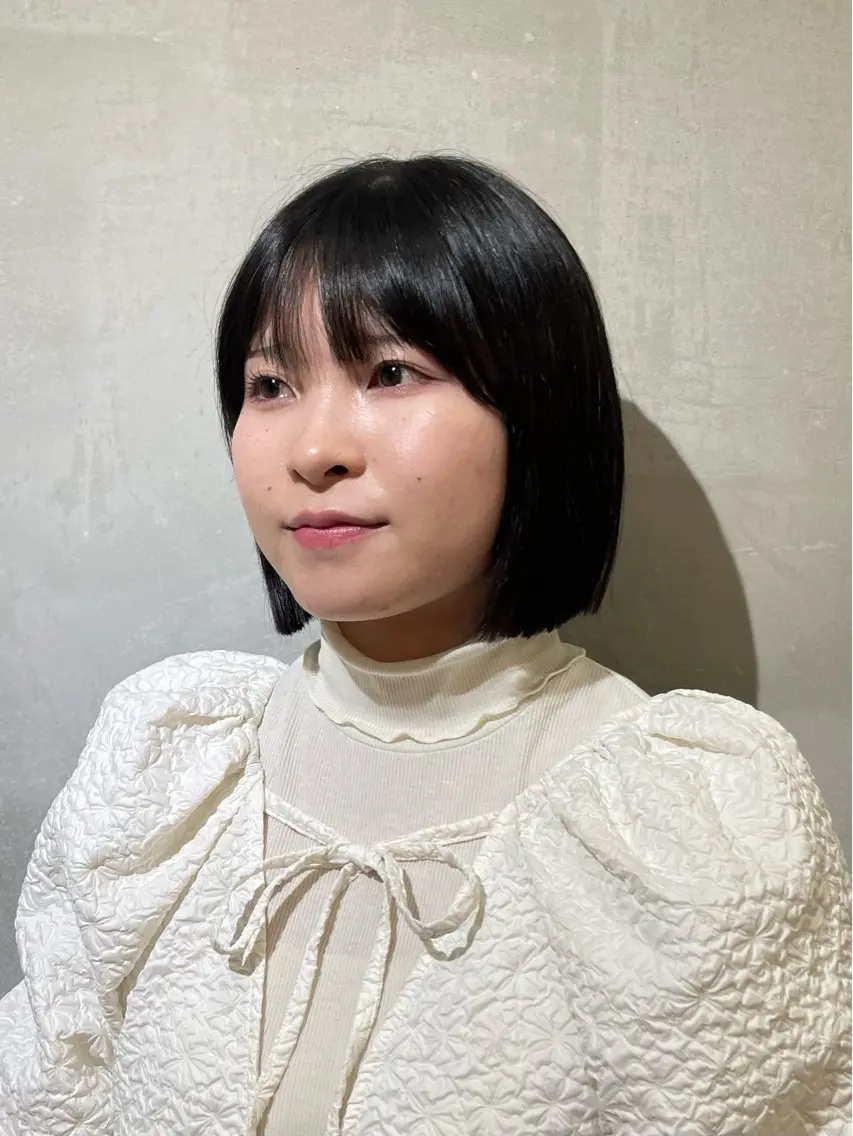 ミディアム カット 縮毛矯正 トリートメント 💖ボブ/縮毛矯正 顔周りレイヤー/ユイのヘアスタイル