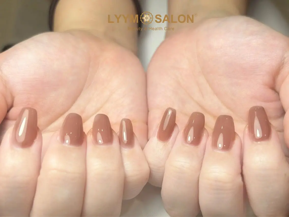 ネイル ボルドー ブラウン チークネイル ドット フットネイル ハンドネイル VAN NAIL 海老名展のネイルデザイン