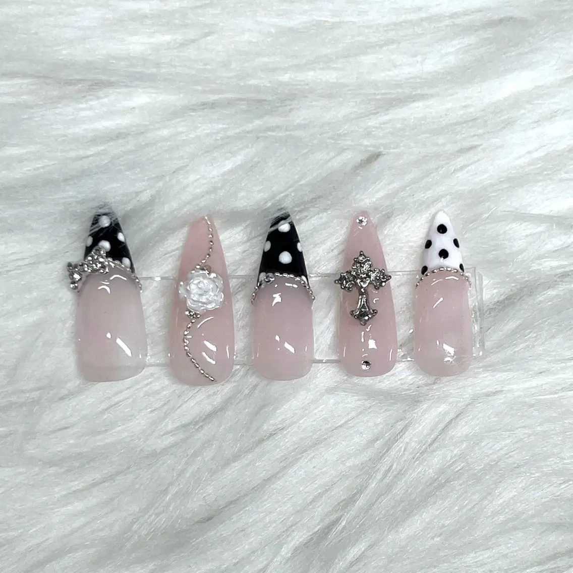 ネイル ハンドネイル MOMOKA ★池袋nailのネイルデザイン