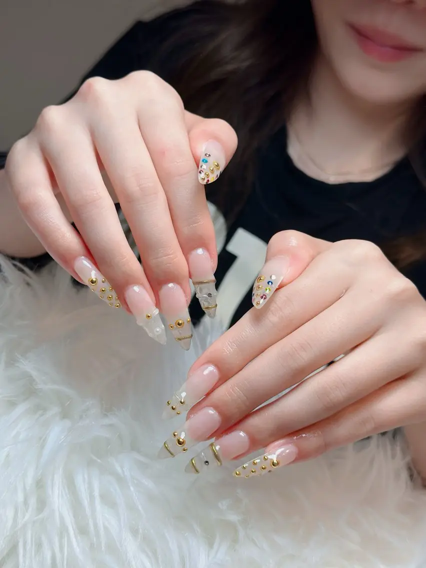 ネイル チークネイル フレンチネイル キラキラネイル 韓国ネイル マグネットネイル ハンドネイル Chibi h.babynailのネイルデザイン