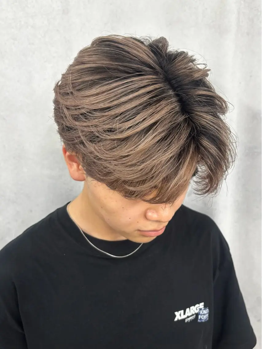 ミディアム メンズ メンズバレイヤージュ レイヤーカット カット ヘアカラー トリートメント 燕三条駅徒歩6分/ NOBUTA💎のヘアスタイル