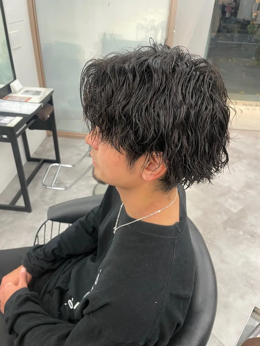 【👑1日3名様限定価格👑】メンズカット＋ツイストスパイラルパーマ🌀＋トリートメント🫧[ミニモ学割/メンズ]の写真