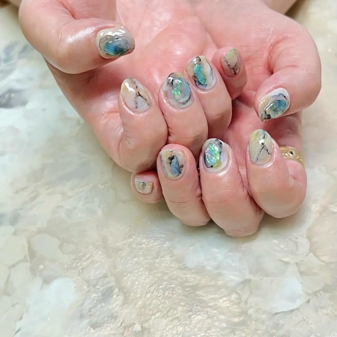 ネイル オーロラネイル ジェルネイル ラメ(グリッター) マグネットネイル ニュアンスネイル gemickle nailのネイルデザイン