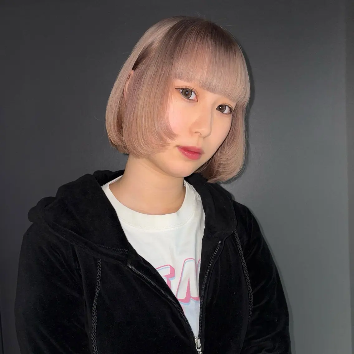ショート ボブレイヤー ボブ レイヤーカット カット ヘアカラー ★デザインカラー ハイトーン ももか★のヘアスタイル