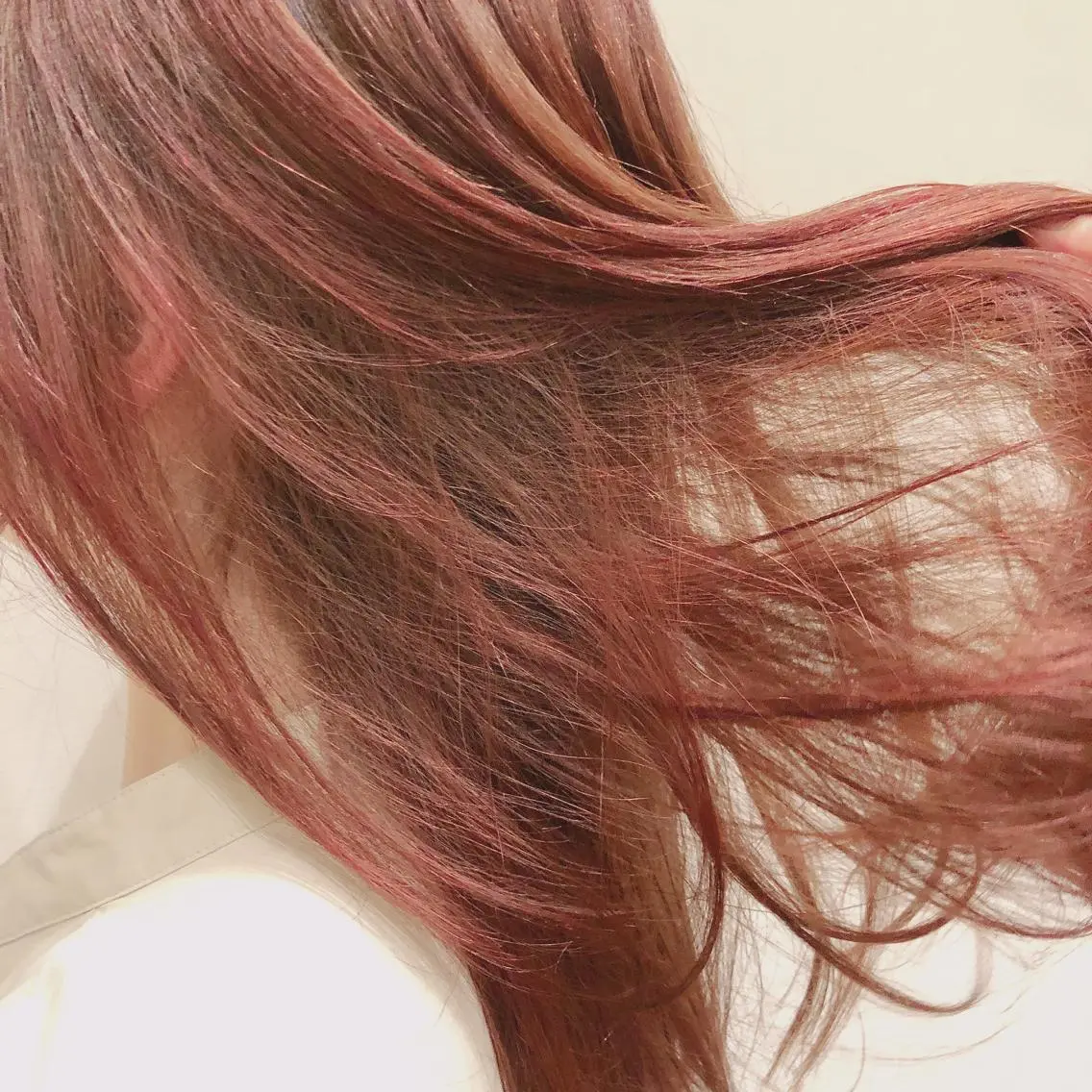 カラー イルミナカラー ピンクカラー 落合 眺 (オチアイ ノゾミ)のヘアスタイル