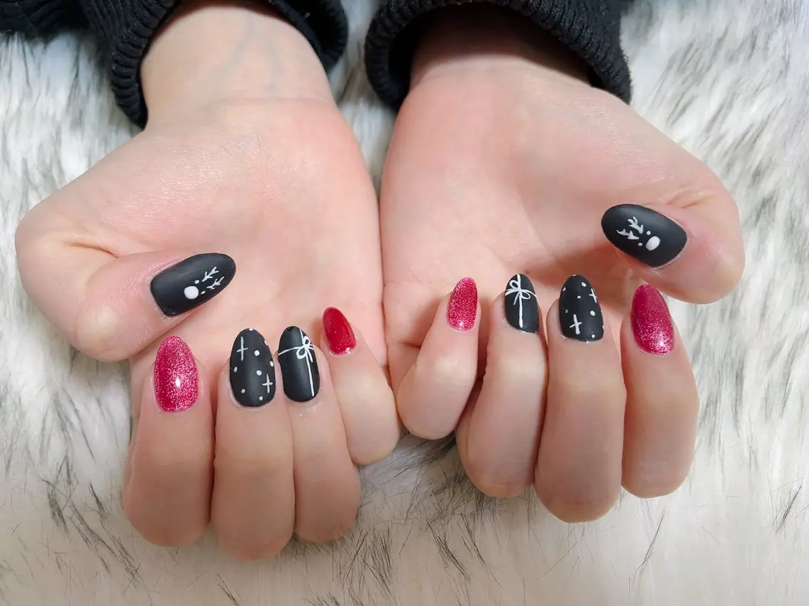 ネイル ジェルネイル 韓国ネイル メンズネイル パラジェル ブライダルネイル kiki nail たまプラーザのネイルデザイン