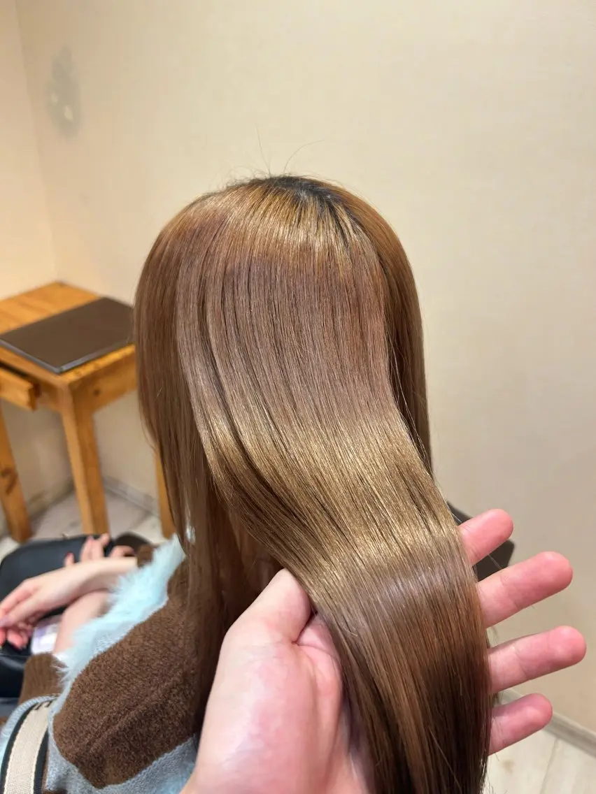 ロング 井上 慈温のヘアスタイル