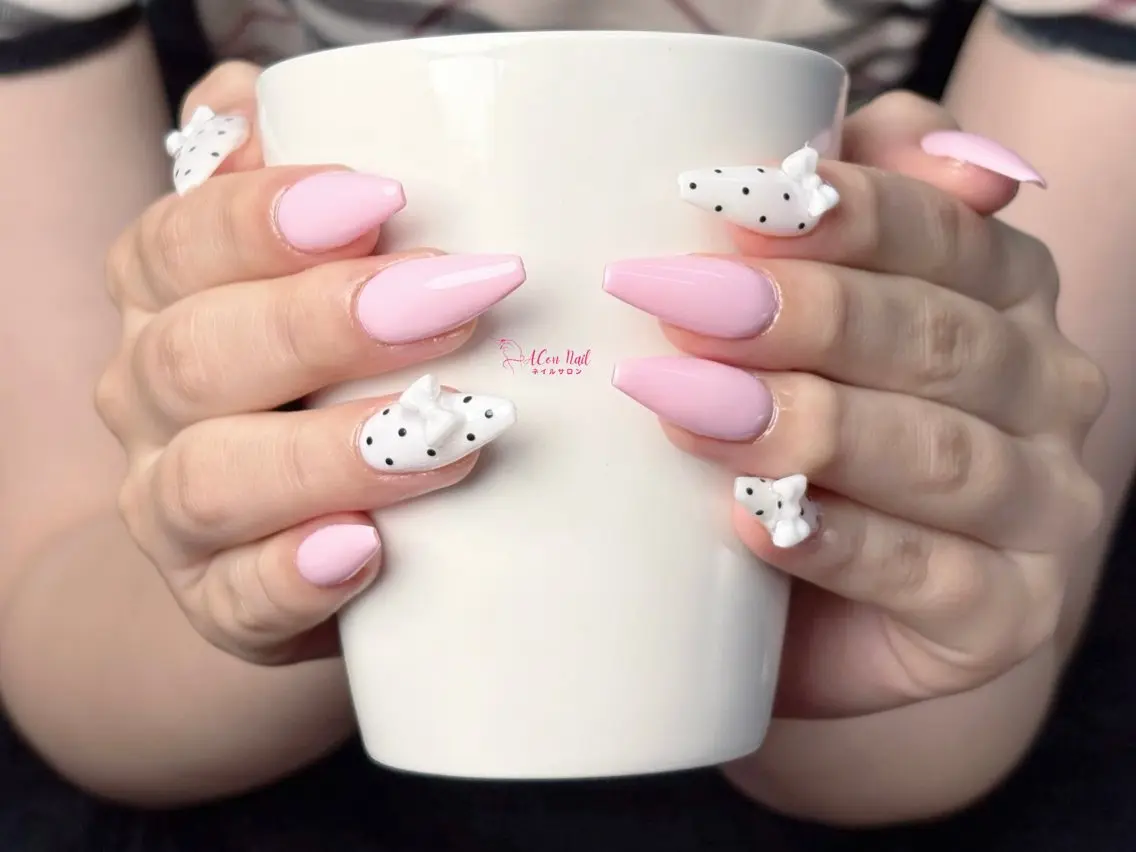 ネイル 桜ネイル 長さ出し フラワーネイル フレンチネイル ジェルネイル ハンドネイル ACon NailSalonのネイルデザイン