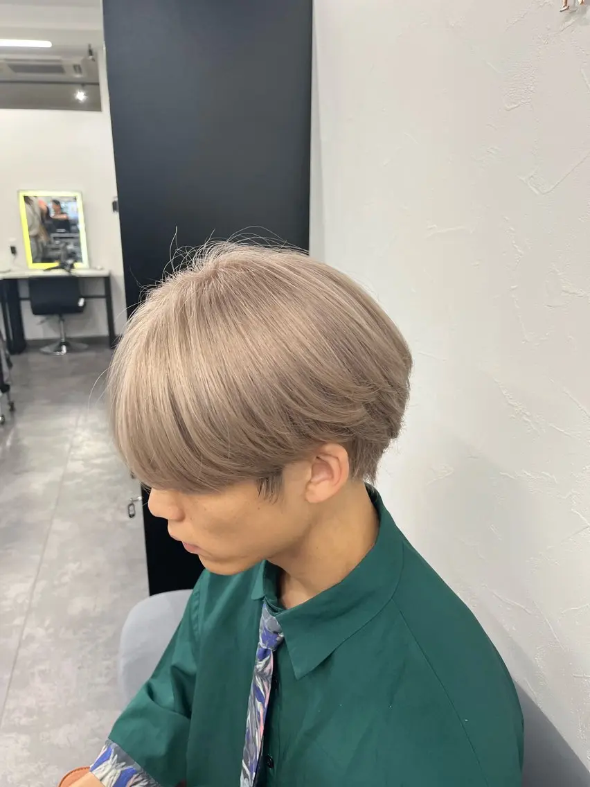 【✨️メンズ限定✨️】ブリーチありダブルカラー➕ダメージケアトリートメント🫧の写真