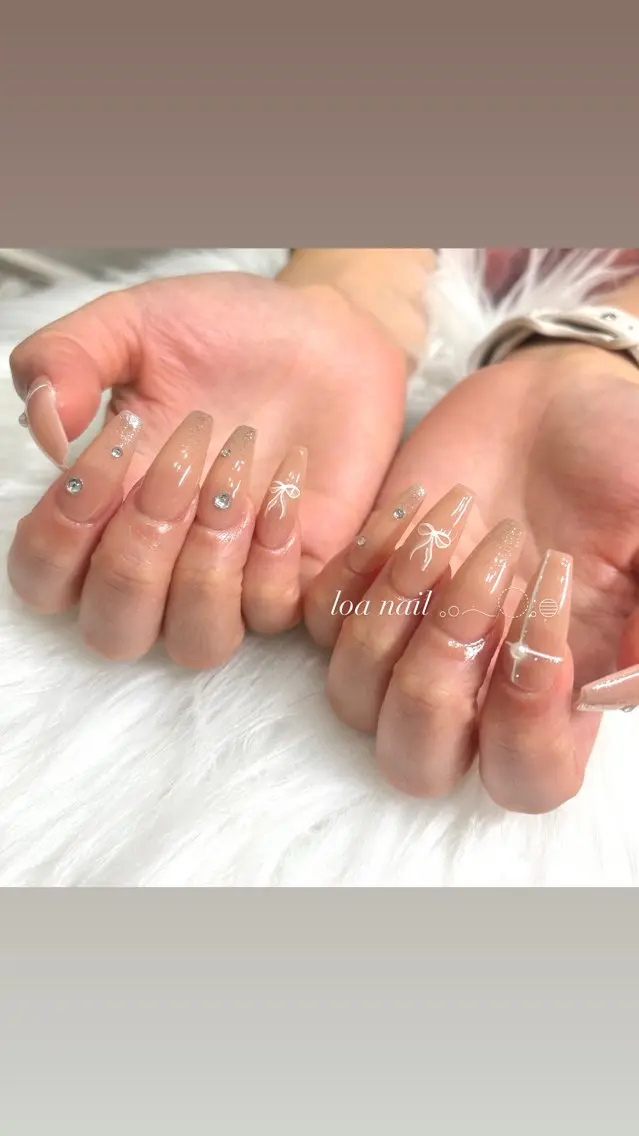 ネイル ハンドネイル loa nailのネイルデザイン