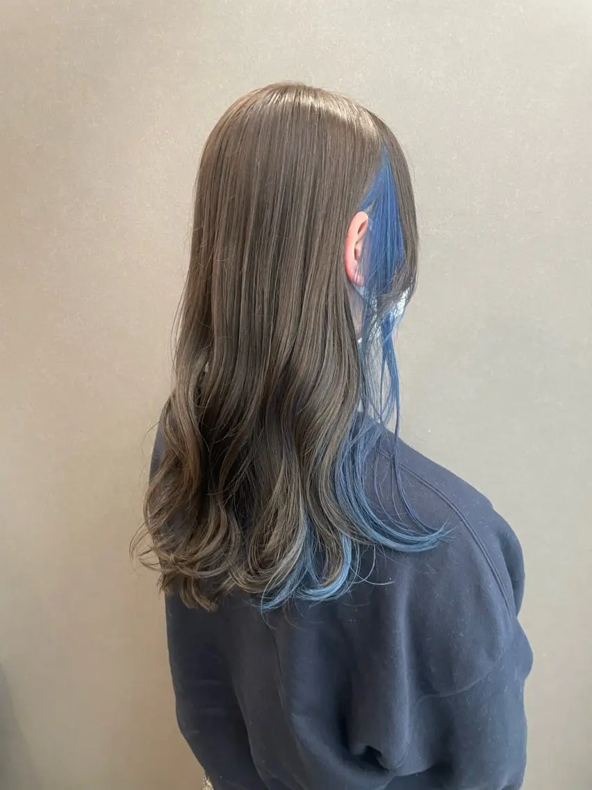 ロング カット ヘアカラー 平田 華菜のヘアスタイル