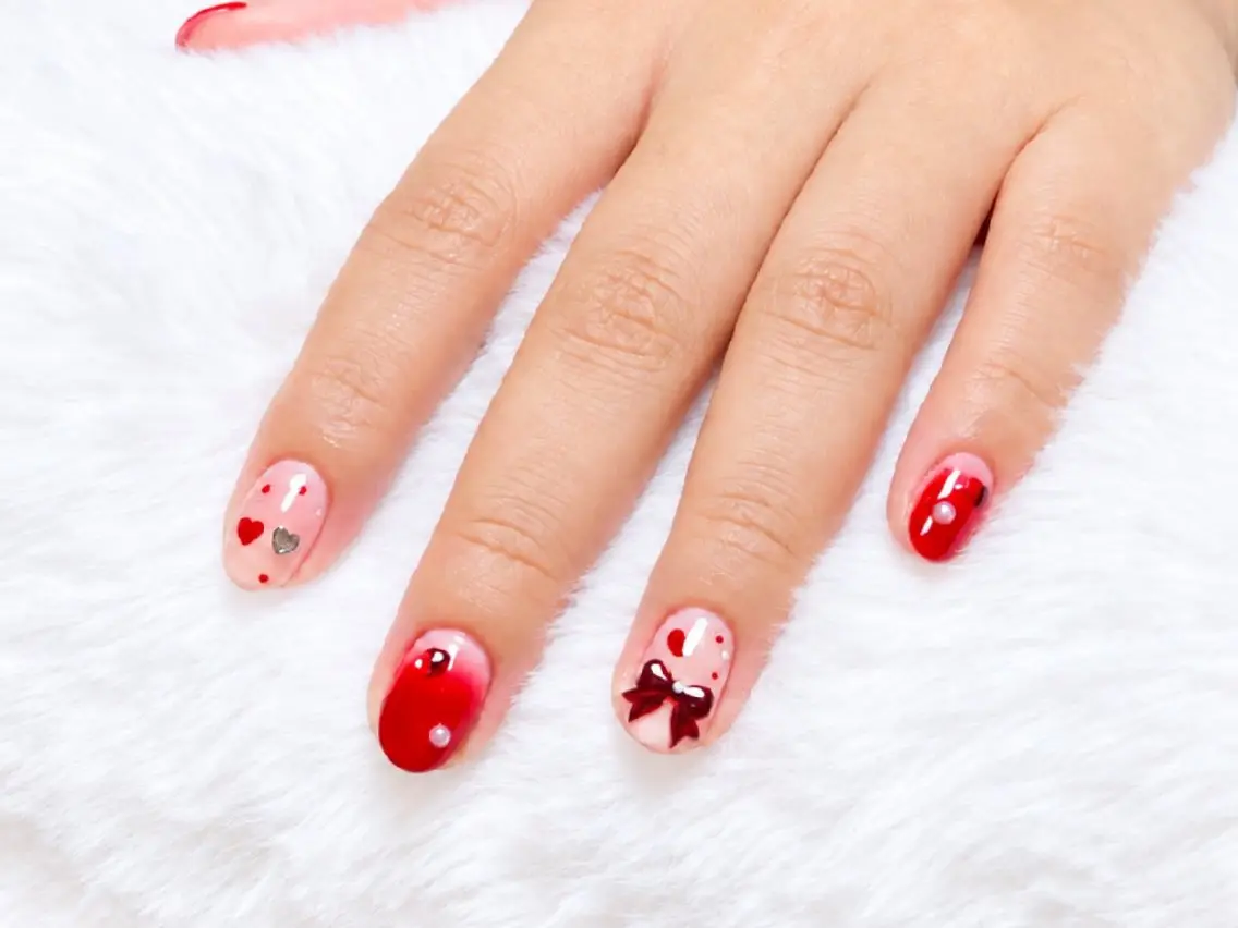 ネイル フレンチネイル ガーリー ハート 韓国ネイル 持ち込み ハンドネイル 高山ルコ(NAIL) 店長のネイルデザイン