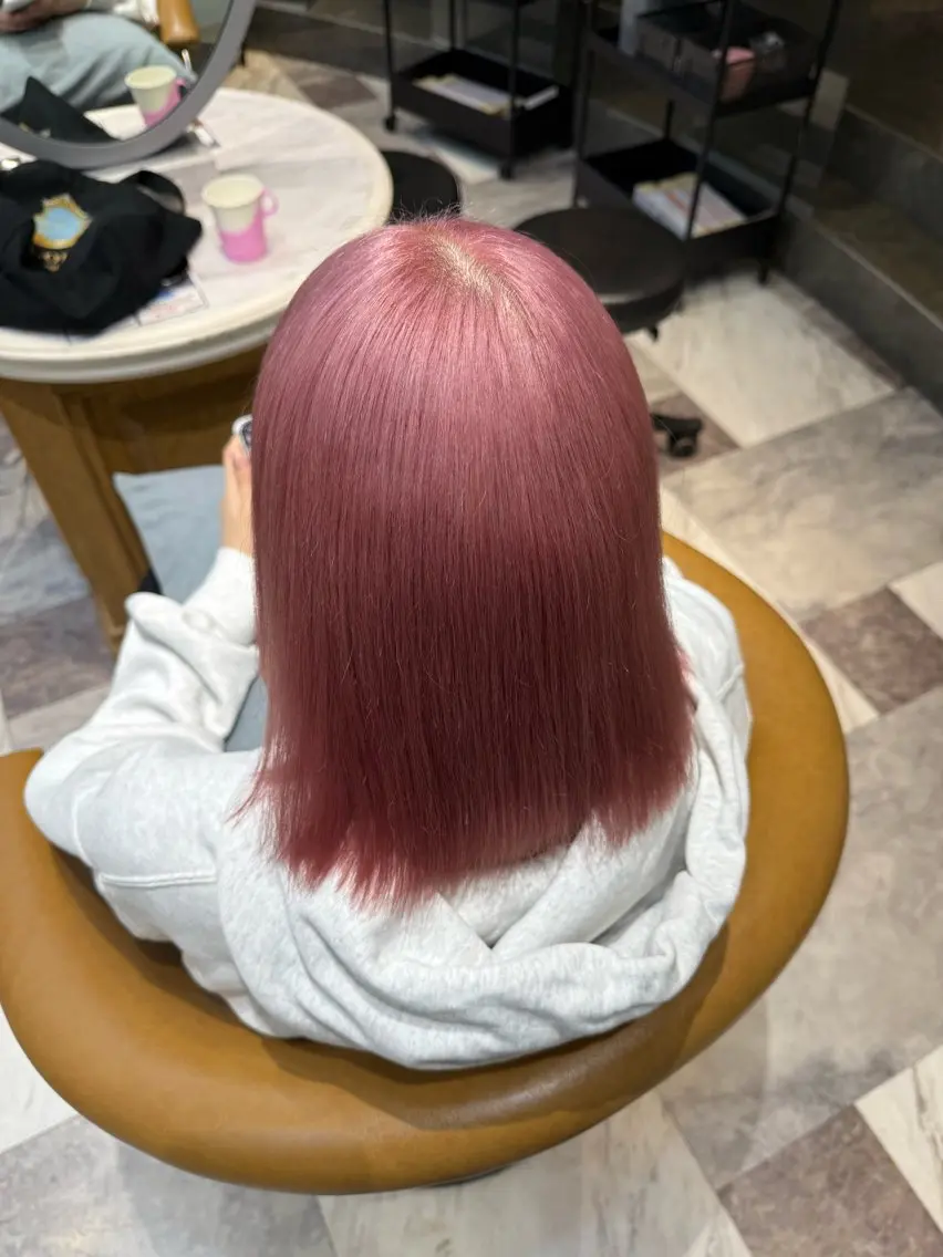 ショート ボブ ハイライト 髪質改善 ショートヘア 夏目唯衣/透明感 /艶カラーのヘアスタイル