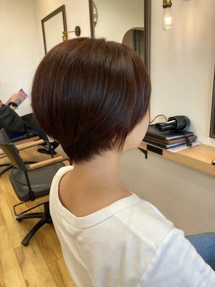 ショート カラー カシス ピンクカラー トリートメント 大野 まゆのヘアスタイル
