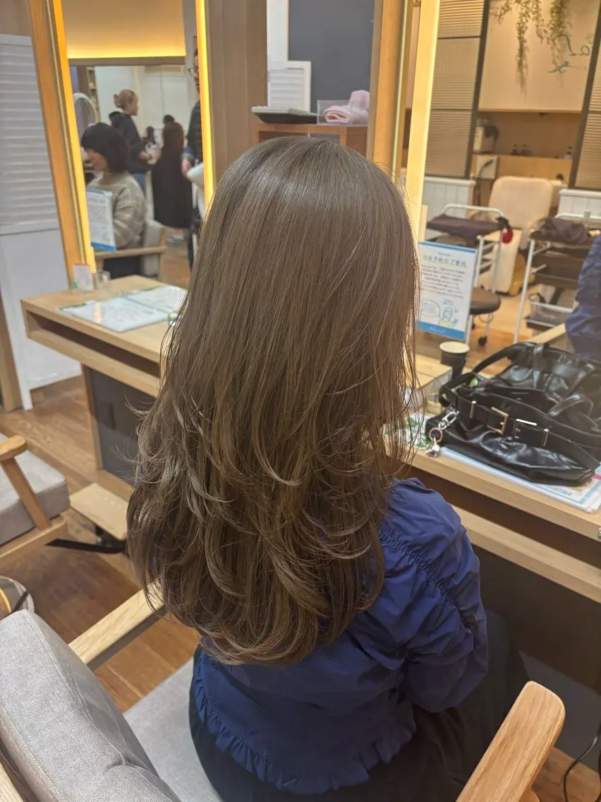 セミロング ハイレイヤー レイヤーカット カット トリートメント 韓国ヘア sasugaのヘアスタイル