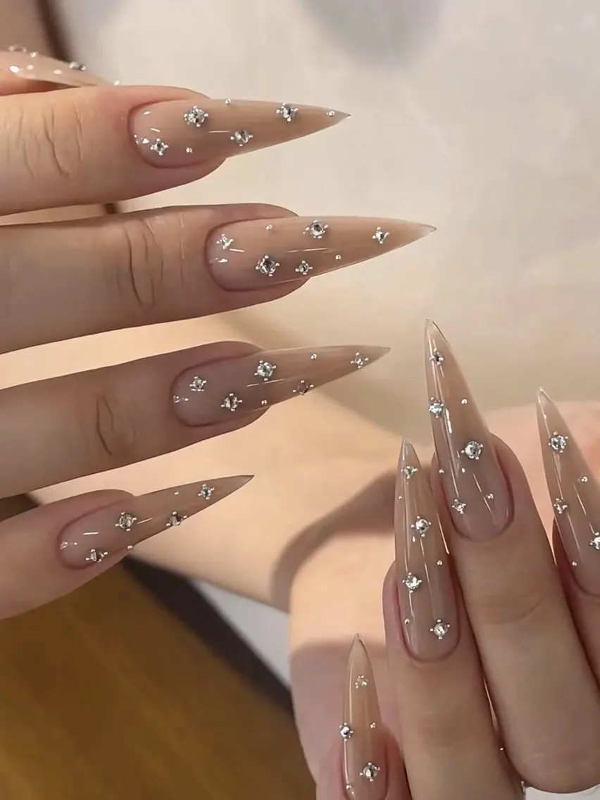 ネイル Rina Nail.Novaのネイルデザイン