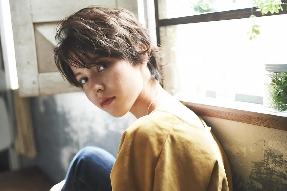 ショート カラー 銀座メンズ専門🖤 叶奈々のヘアスタイル