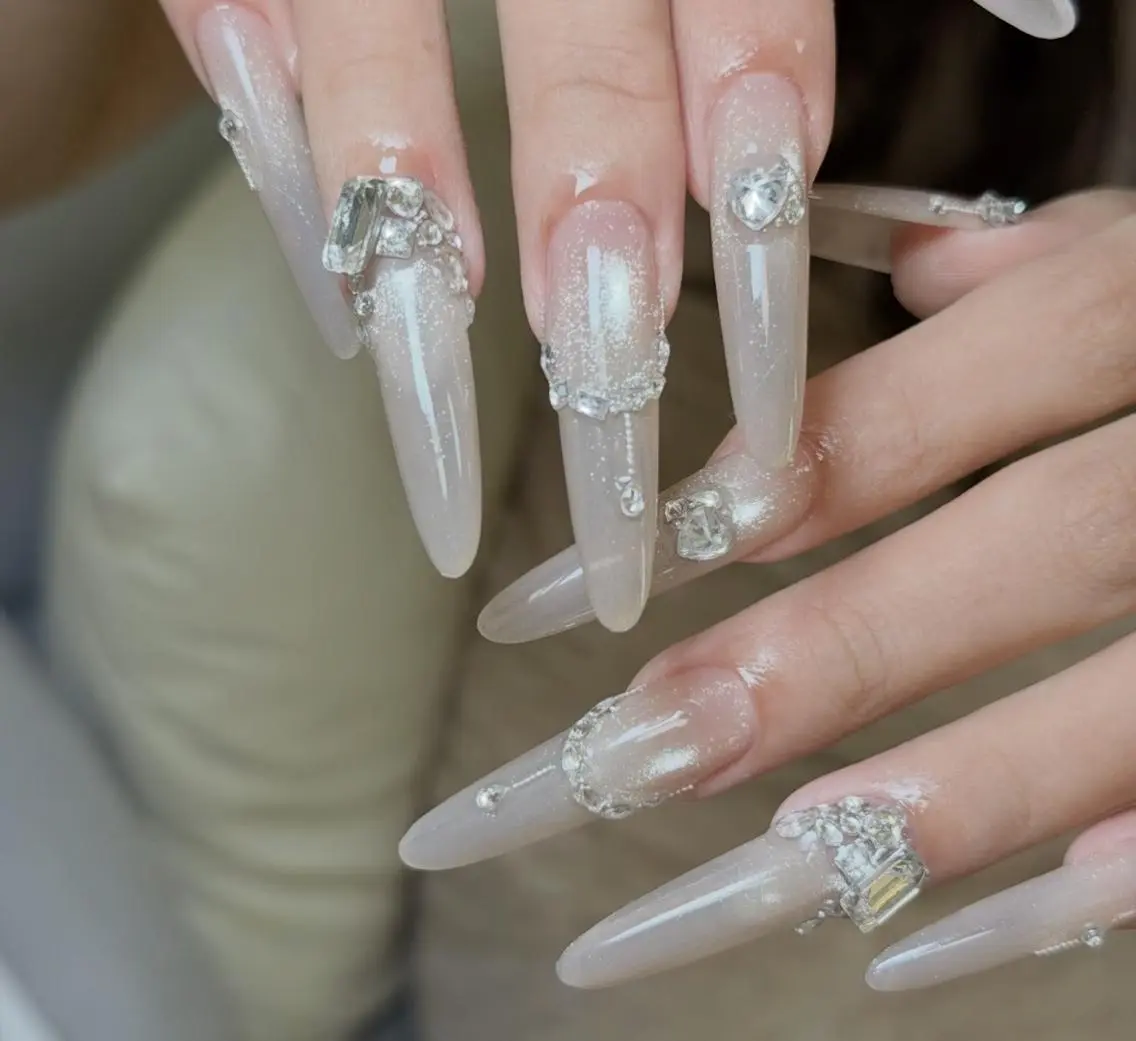 ネイル ハンドネイル Pure&Rich Nailのネイルデザイン