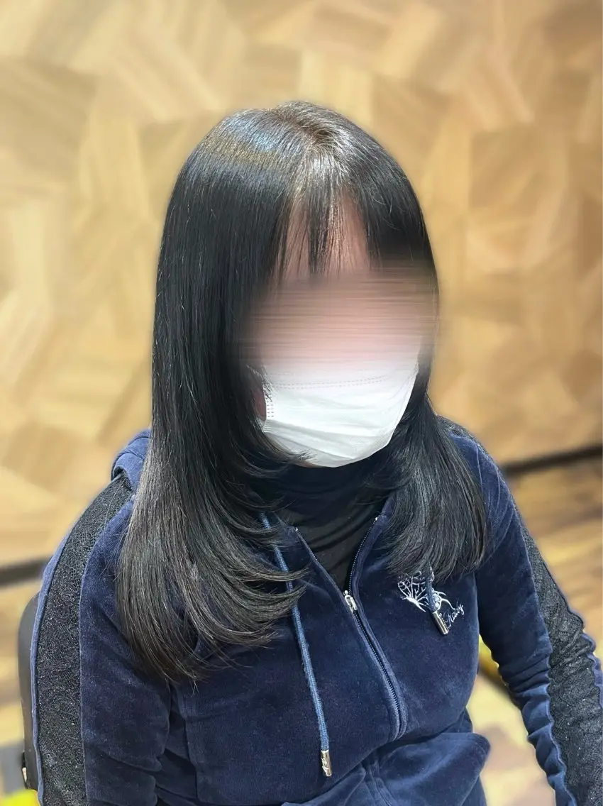 セミロング 顔周りカット レイヤーカット FRAPPE Annaのヘアスタイル