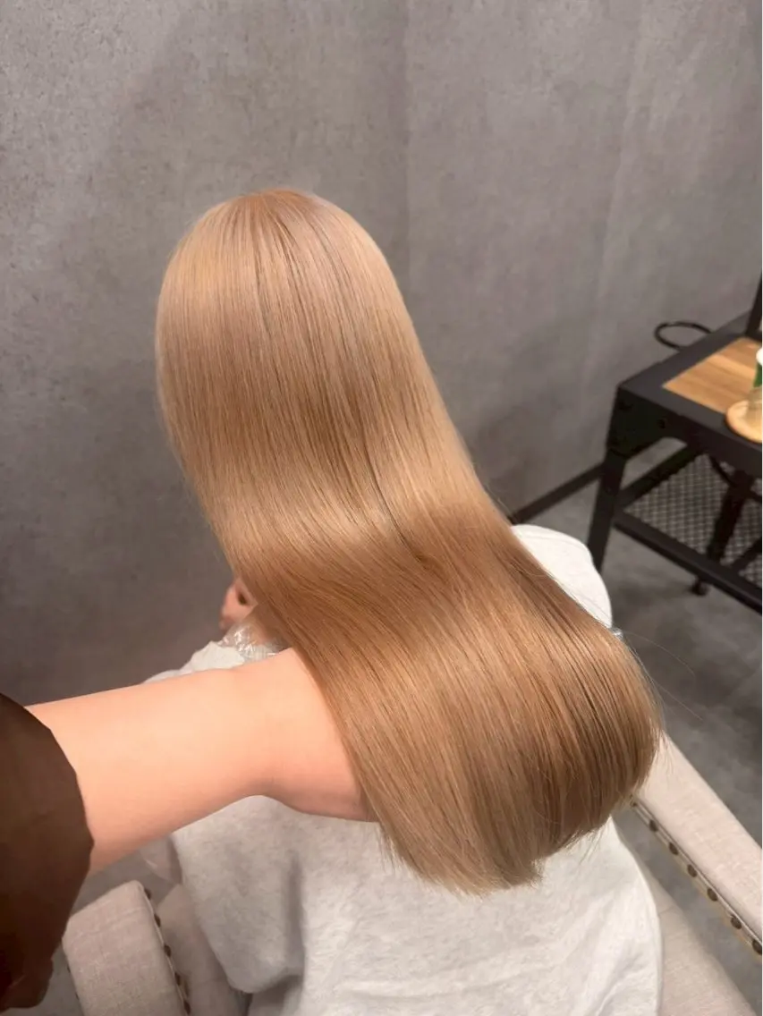 ロング う けんじょうのヘアスタイル