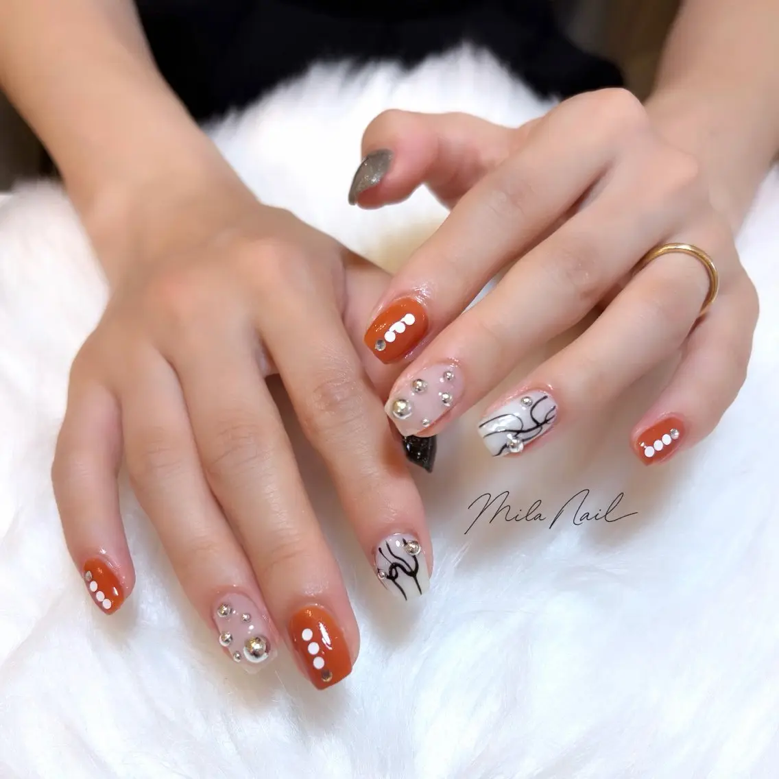 ネイル 持ち込み ニュアンスネイル オレンジ ハンドネイル Mila Nail🐈のネイルデザイン