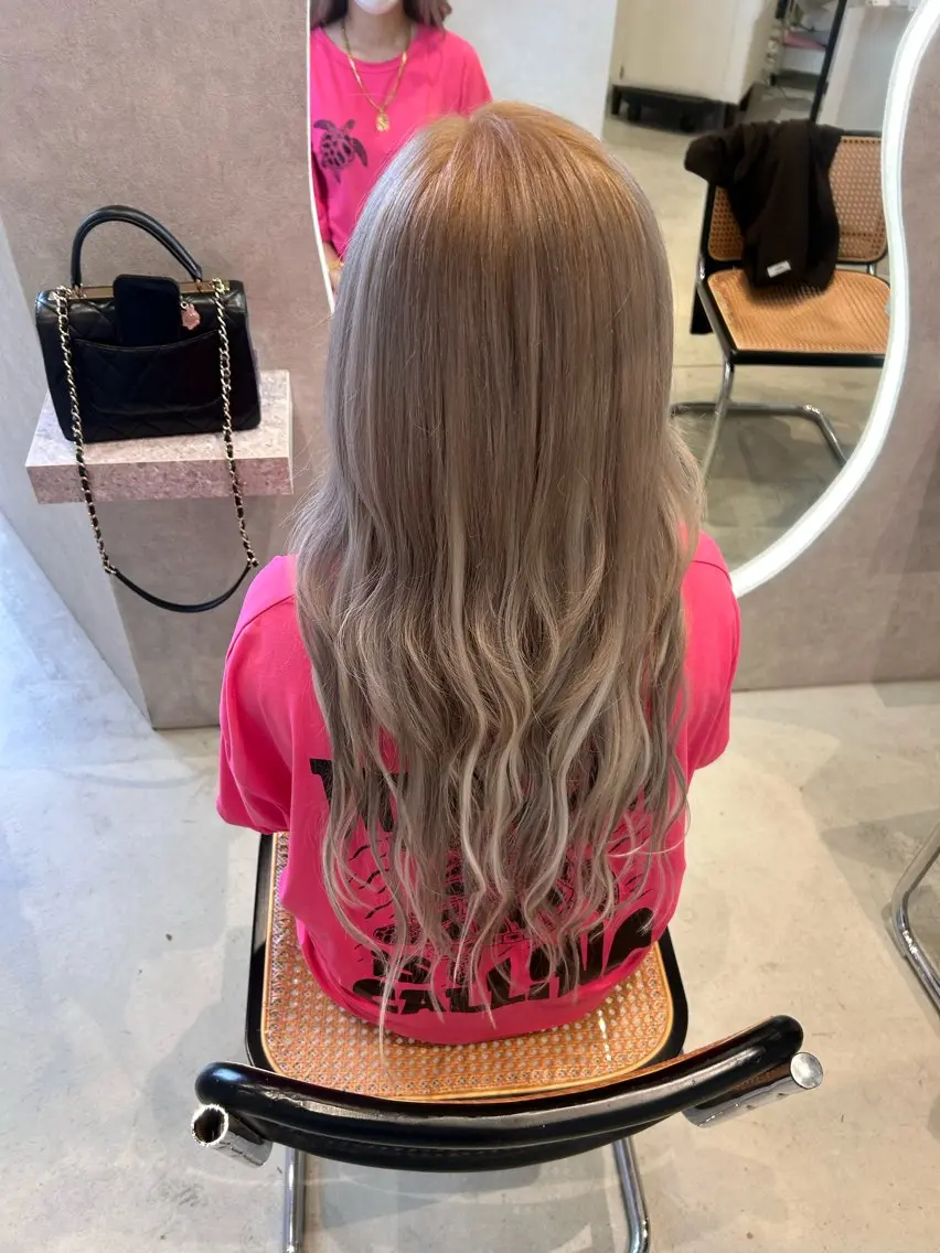 ロング カラー ダブルカラー エクステ 馬場 美咲のヘアスタイル
