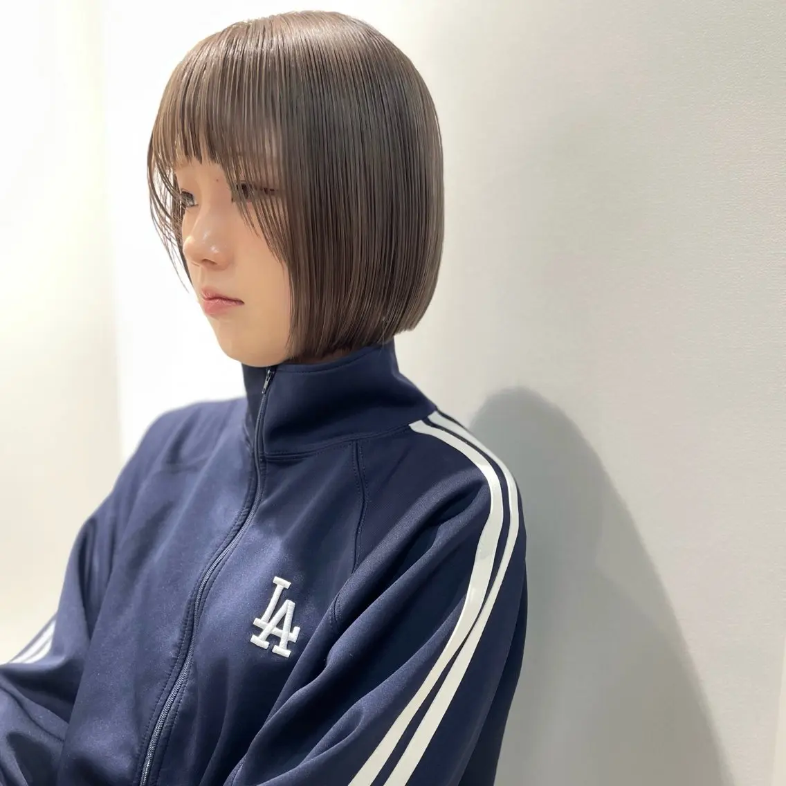 ショート カラー 佐野 えり奈のヘアスタイル