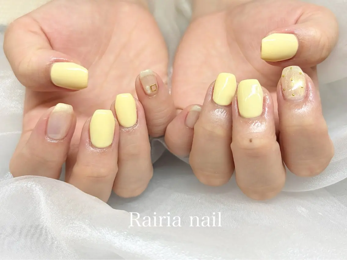 ネイル 黄色 ハンドネイル Sato. Rairiaのネイルデザイン