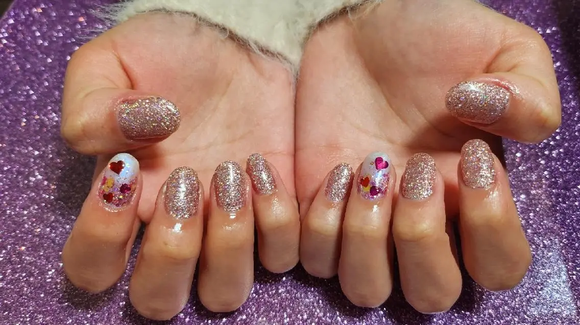 ネイル キラキラネイル 💜bora .のネイルデザイン