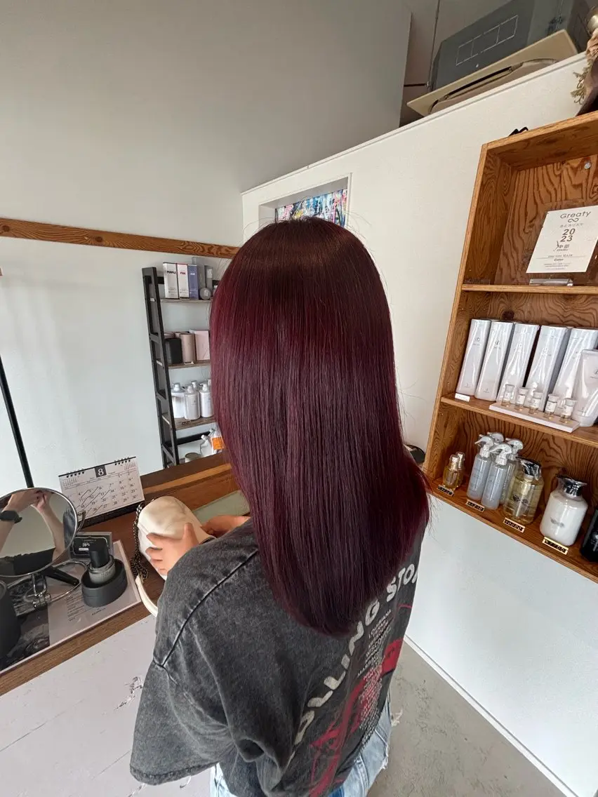 ミディアム ヘアカラー 西川 璃乃朱のヘアスタイル