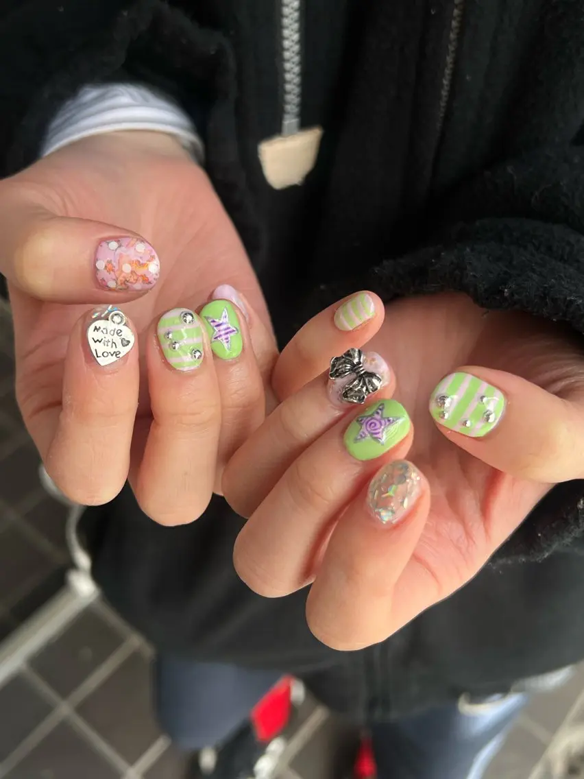 ネイル ハンドネイル Hata nail 🎀個性派ニュアンスのネイルデザイン