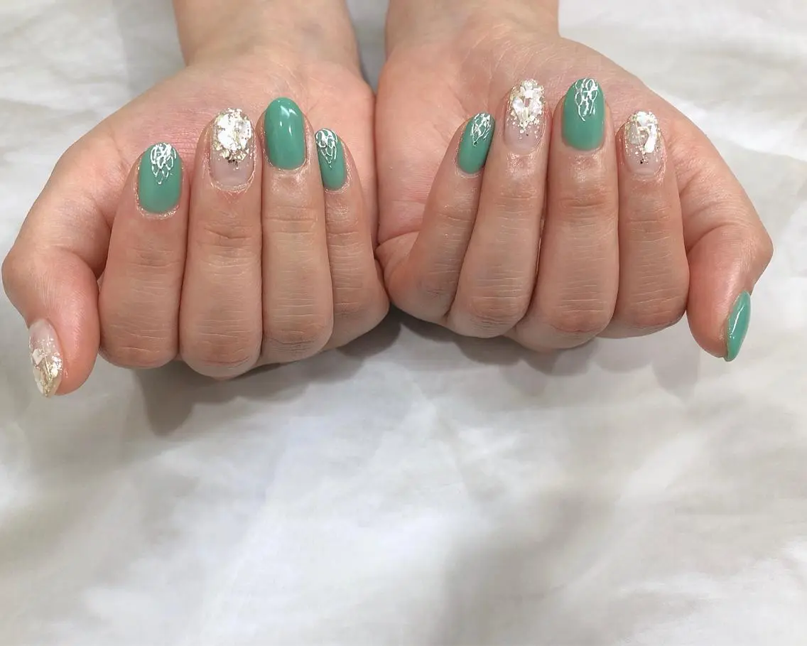 ネイル グリーン ハンドネイル saki_ nail heronのネイルデザイン