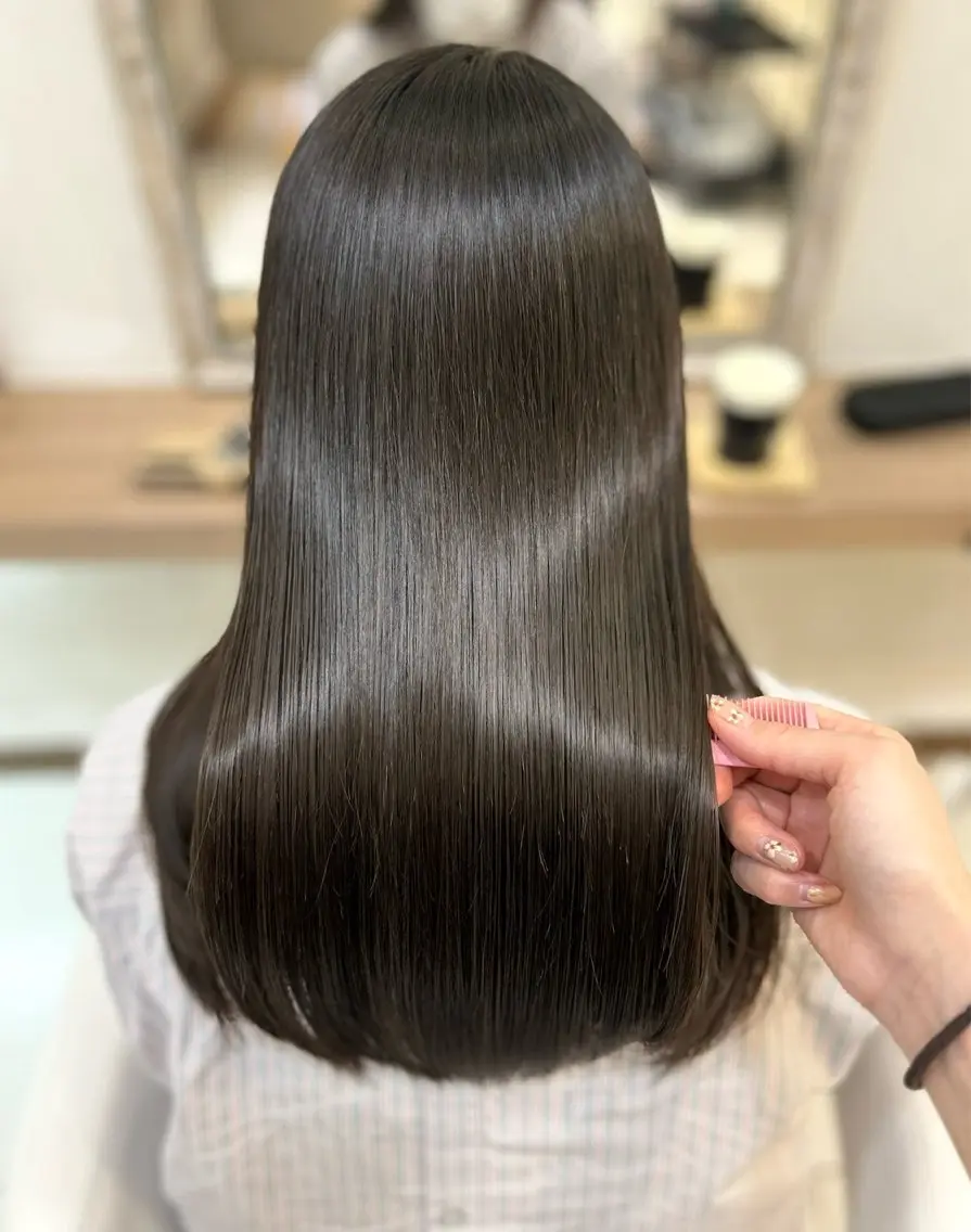 セミロング カラー ブラウンカラー ダークブラウン BearFruit 戸塚店のヘアスタイル