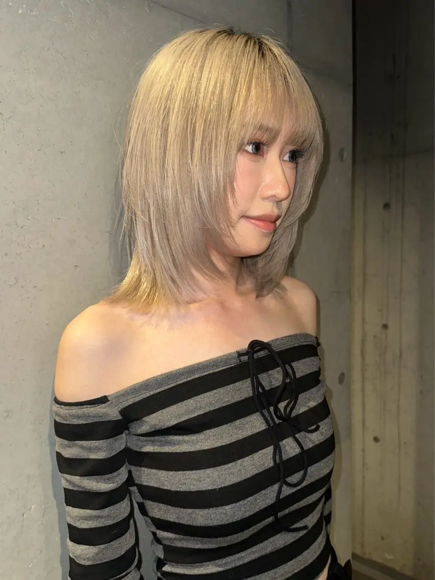 💫おすすめ💫カット+ケアブリーチダブルカラー+イルミナ3STEPトリートメントの写真