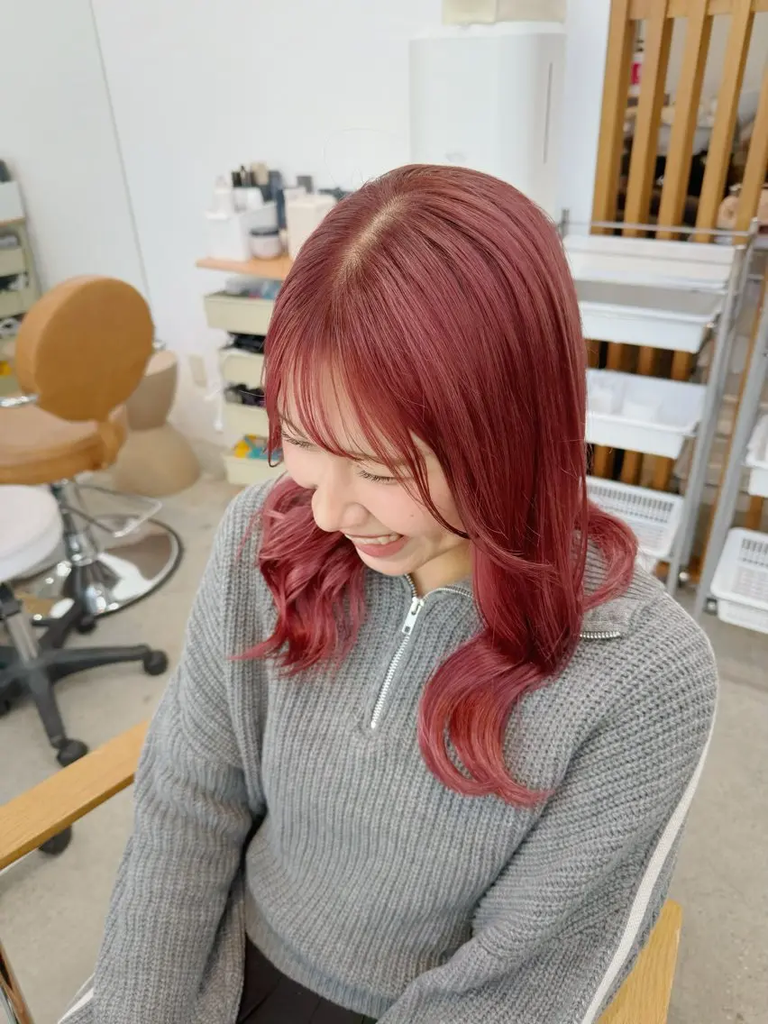 ミディアム カラー ベージュカラー ブリーチ ピンクカラー ピンクベージュ ❤️アヤカ レイヤーカット❤️のヘアスタイル
