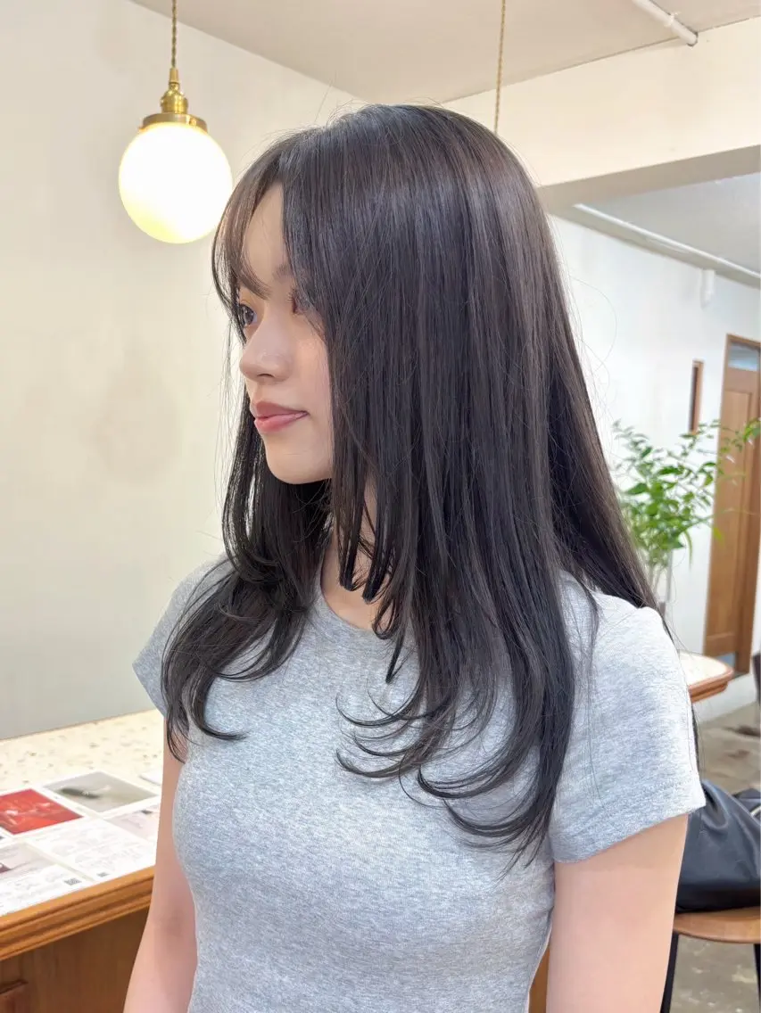 ロング カラー ロングレイヤー 透明感カラー グレージュ オリーブグレージュ オリーブグレー カット ヘアカラー トリートメント ayano🫧 《CIEN》のヘアスタイル
