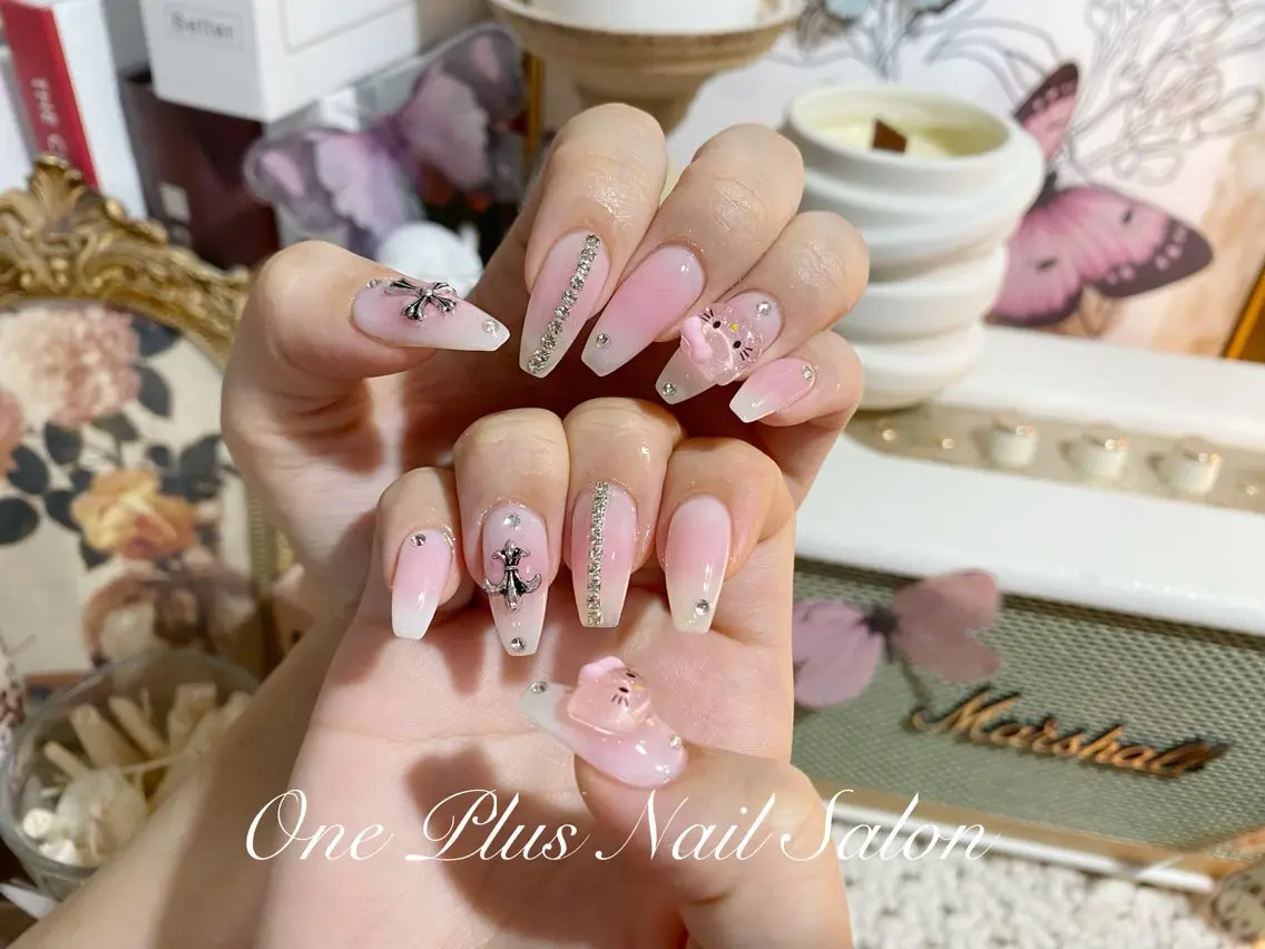 ネイル ハンドネイル One Plus Nail Salonのネイルデザイン