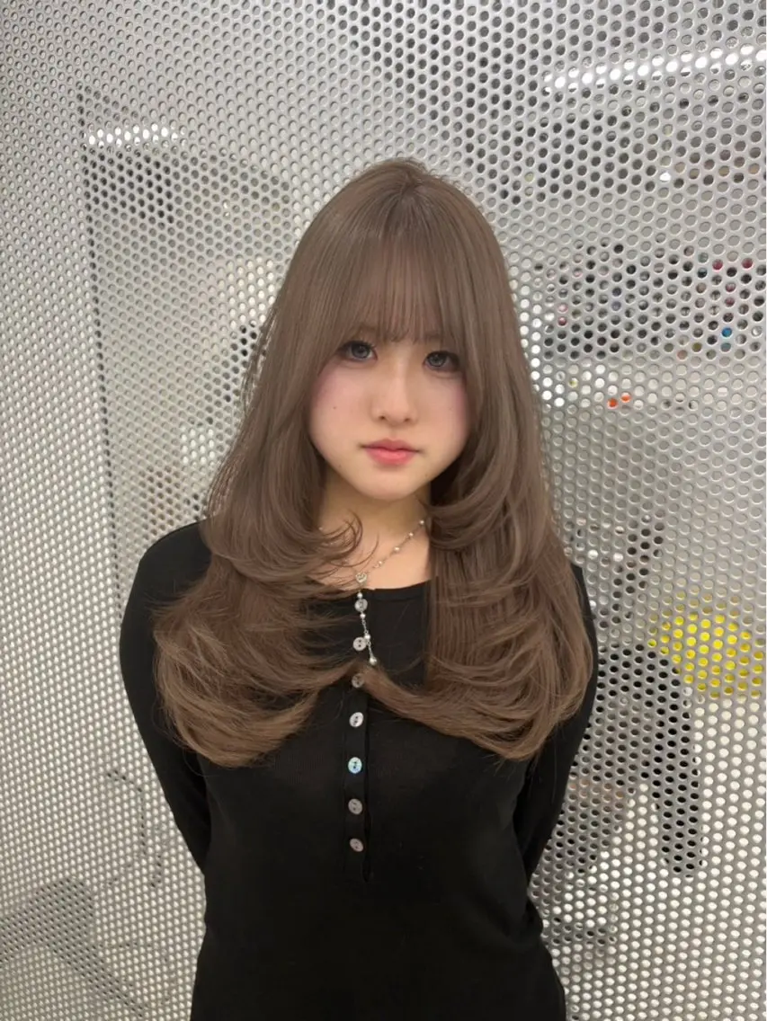 ロング カット ヘアカラー NAMI/似合わせ/ ハイトーン/レイヤーのヘアスタイル