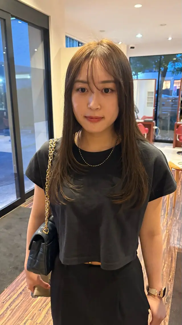 ロング レイヤーカット ロング ヤスダ ホノカのヘアスタイル