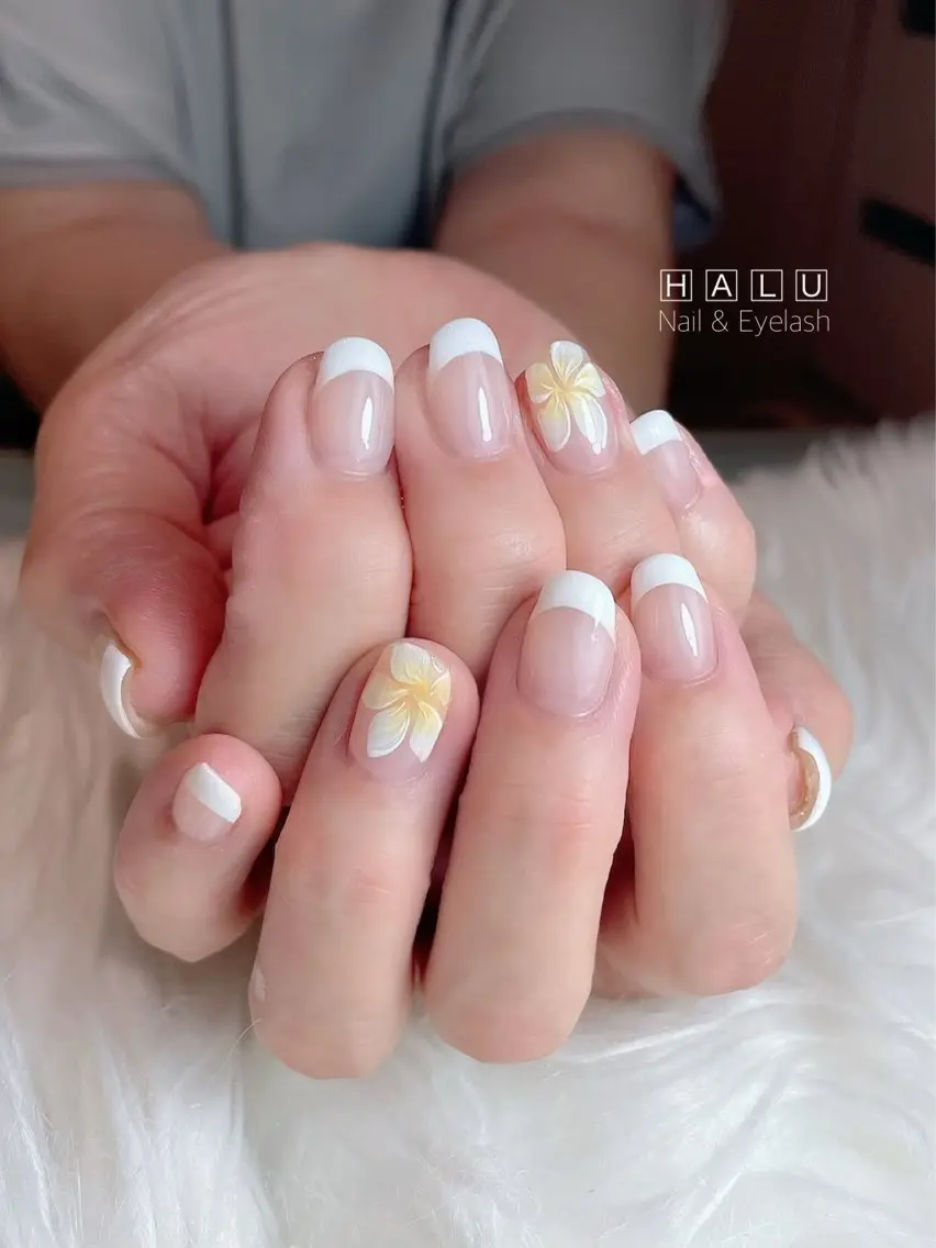 ネイル フレンチネイル HALU ハルのネイルデザイン