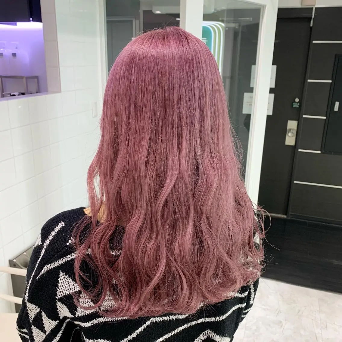 セミロング カラー ヘアカラー 韓流トレンドヘア 🎀RINAKO🎀のヘアスタイル