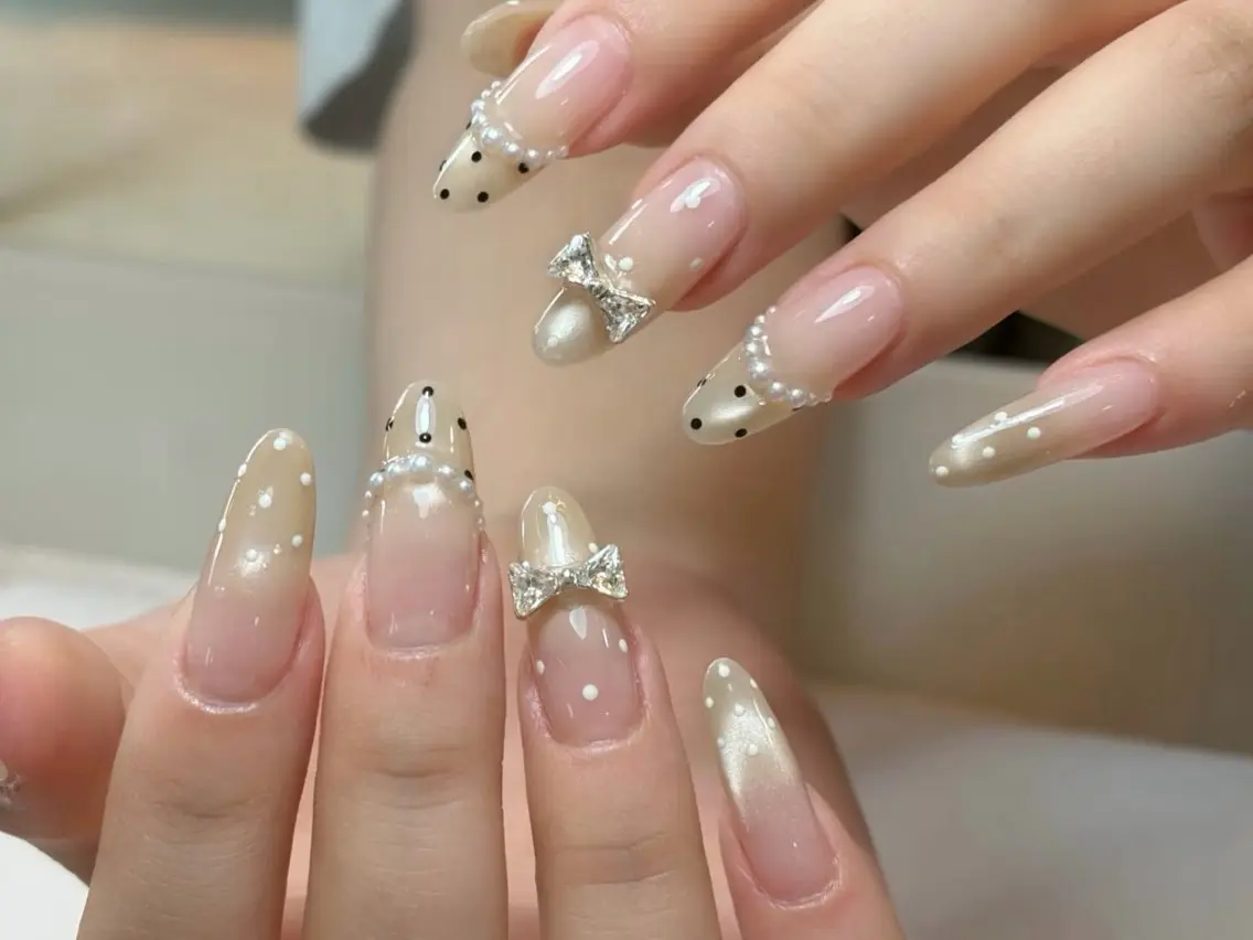 ネイル ブラウン フットネイル フレンチネイル グラデーション 氷ネイル・うるうるネイル ハンドネイル Mixx Nail_ Studioのネイルデザイン