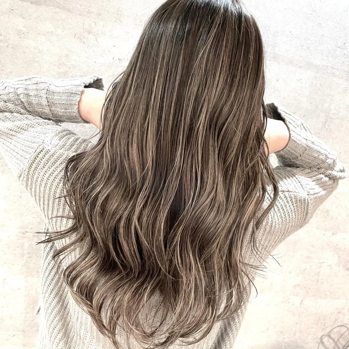 ロング カラー ハイライトカラー ハイライト ✨MiL✨ ✨心斎橋✨のヘアスタイル