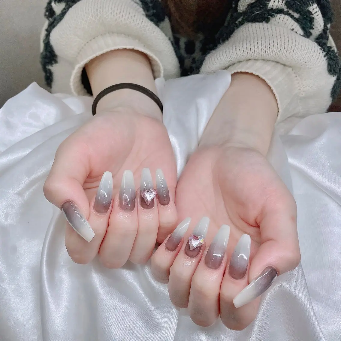 ネイル ハート ハンドネイル MOON nailsのネイルデザイン