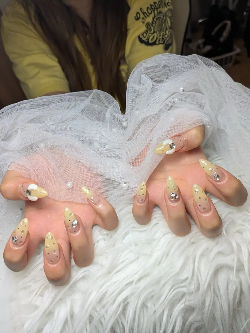 ネイル Queen Nail 柏店　クイーンネイルのネイルデザイン