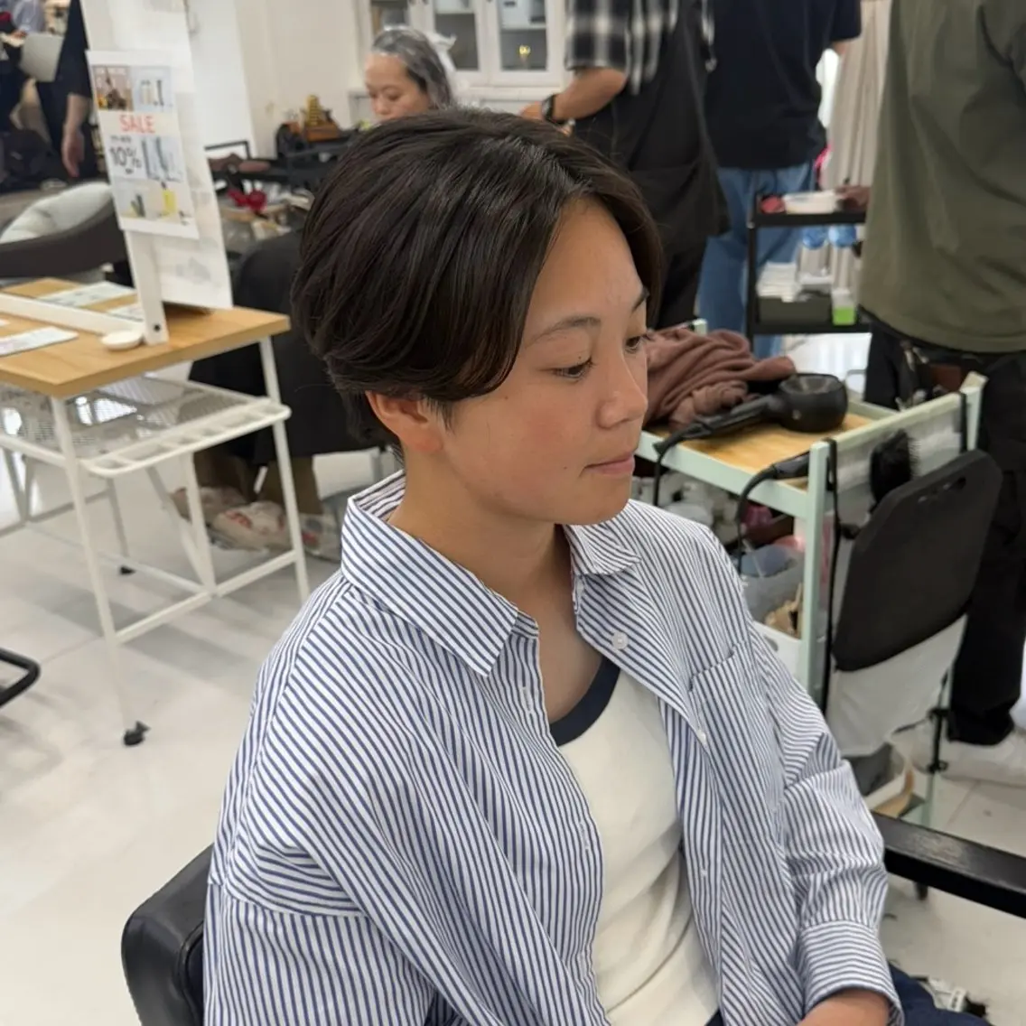 ショート カット 榎本 雪来のヘアスタイル