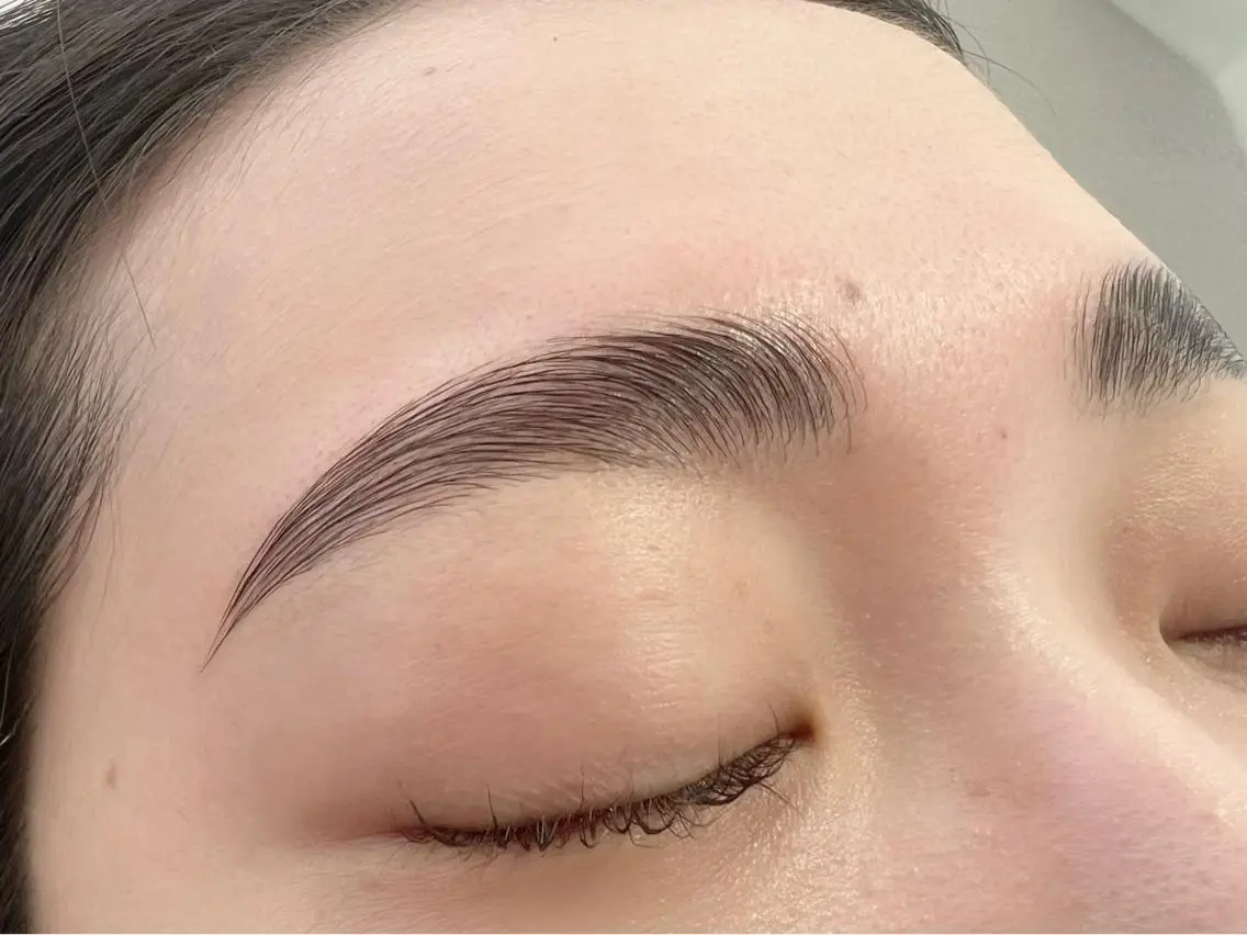 美眉スタイリング(眉毛WAX脱毛)《お仕上げメイク込み》の写真